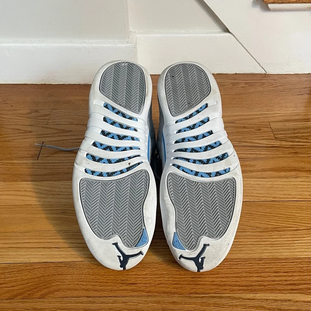 Air Jordan 12 Retro. - Picture 5 of 8